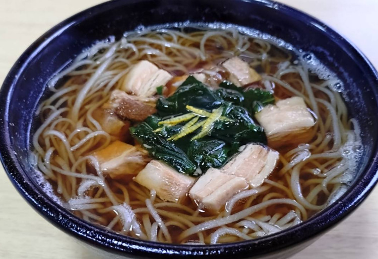 Kakuni Soba (Soba with Braised Pork Belly) (Available from December)
